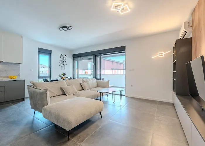 Apartment Lovely In *